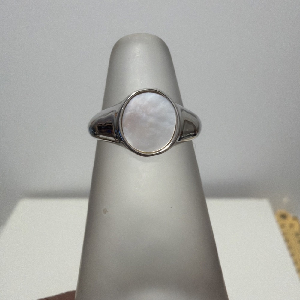Pura Vida Silver Round Moon Mother of Pearl Ring Size 6
